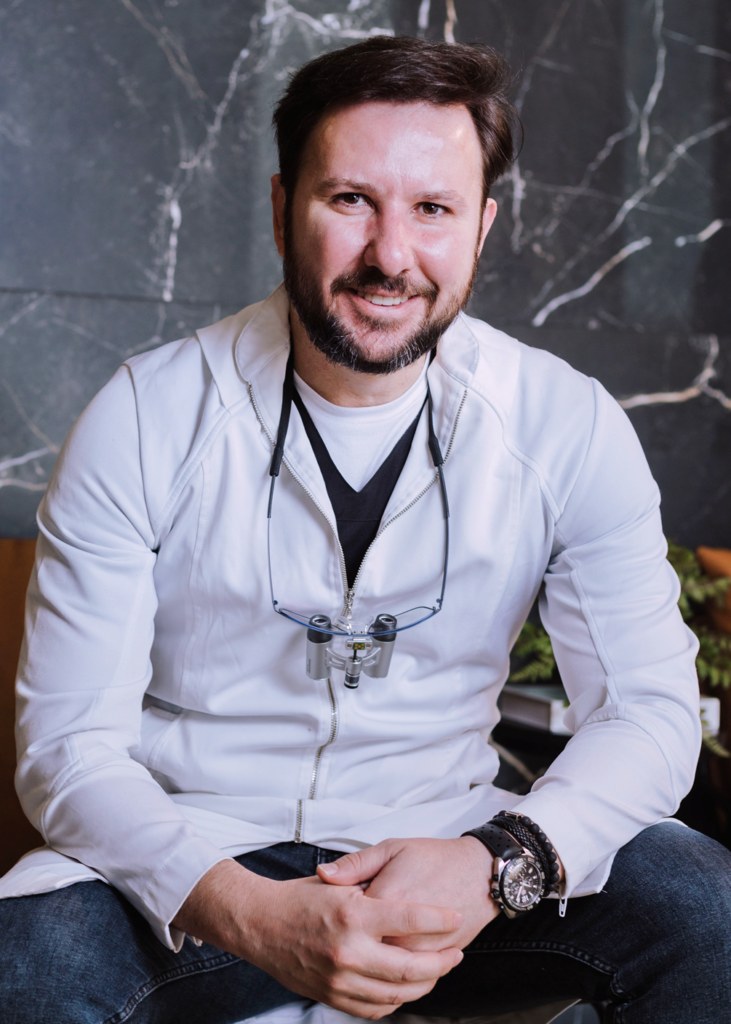 dr marcelo faveri implantes dentarios analia franco